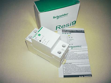 Реле напряжения SCHNEIDER ELECTRIC RESI9 63А 1P+N 230В 50Гц, R9A12663 ...