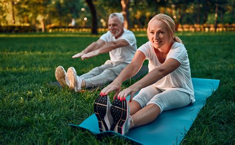 Living Better with Chronic Hip Osteoarthritis - KineMedics