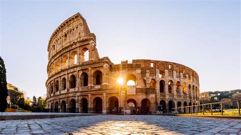 Why Tourists Should Be Cautious Of Where They Purchase Colosseum