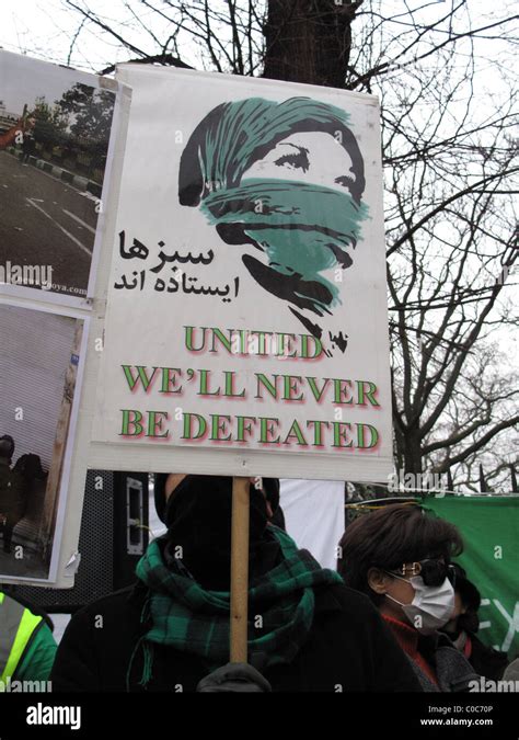 Iranians protesting outside London Embassy Stock Photo - Alamy