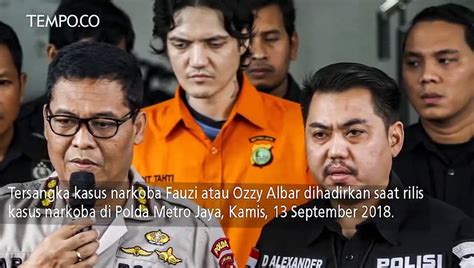 Bawa Ganja 2 66 Gram Ozzy Albar Ditangkap Polisi Video Dailymotion