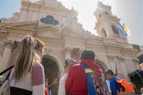 Noticia El Milagro de Salta se vivió con miles de turistas en