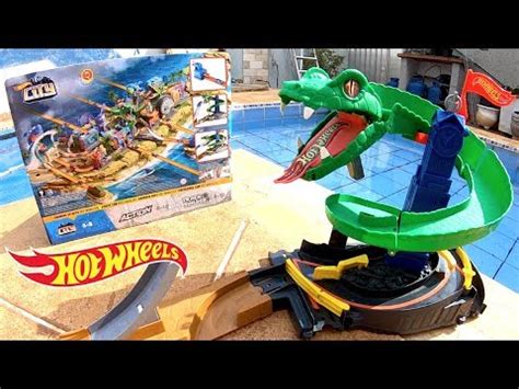 Hot Wheels Pista Ataque De Cobra Carrinhos De Brinquedos Youtube