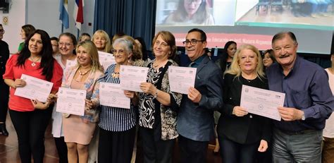 Acto de entrega de certificados del Curso de Titularización para Cargos