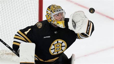 Bruins sign Jeremy Swayman to 8-year deal