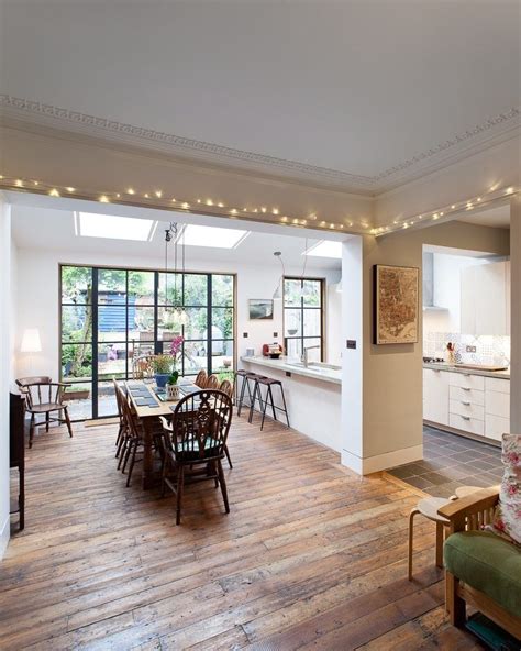 Eettafel In Een Woonkamer Met Open Keuken Open Keuken En Woonkamer