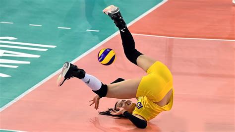 Craziest Volleyball Libero Actions Women S Volleyball Hd Youtube