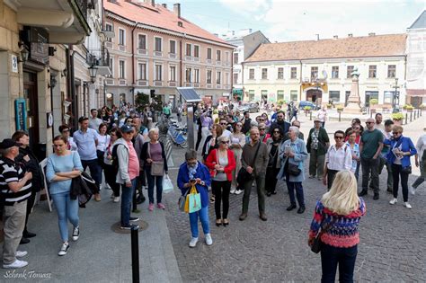 Du E Zainteresowanie Kolejnym Spacerem Ladami Detali