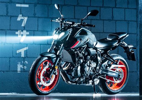 Yamaha Debuts Updated Mt Naked Bike Automacha