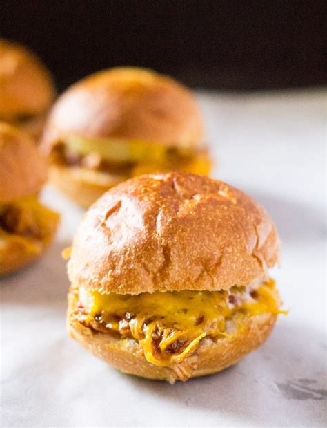 Baked Mini BBQ Chicken Sliders | I Knead to Eat