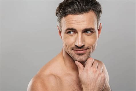 Men With Oily Skin Heres Your Ultimate Skincare Guide Vanchier