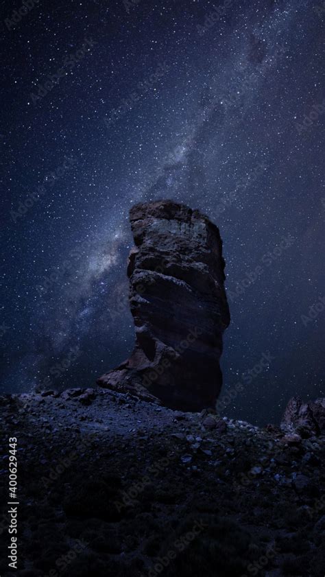 Foto De Milky Way Starry Sky Over Roque Cinchado Roques De Garc A Las