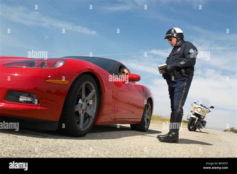 Motorcycle Cop Hi Res Stock Photography And Images Alamy