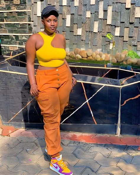 Zowie On Twitter Am Too Hot To Handle Https T Co SQT8qRHS9E