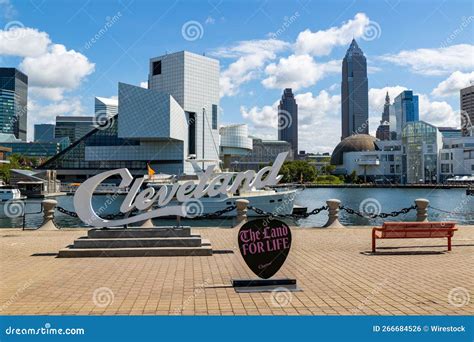 Luxury Arcade Shopping Center and Hotel, Cleveland, USA Editorial Photo - Image of vacation ...