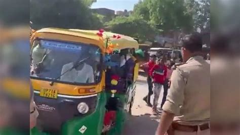 27 Persons In One Auto Rickshaw Police Fined 11500 On Driver