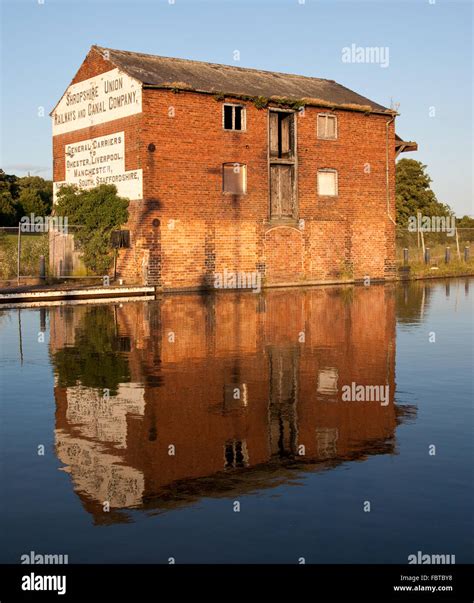 Ellesmere shropshire factory hi-res stock photography and images - Alamy