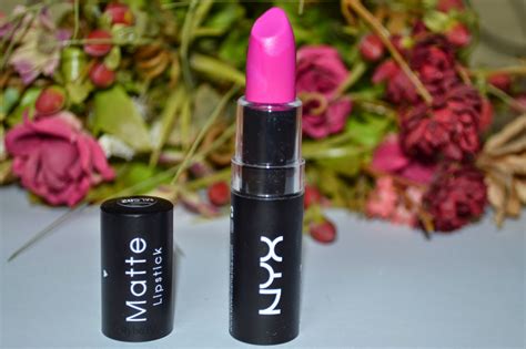 RybaTV: NYX Matte Lipstick - Shocking Pink