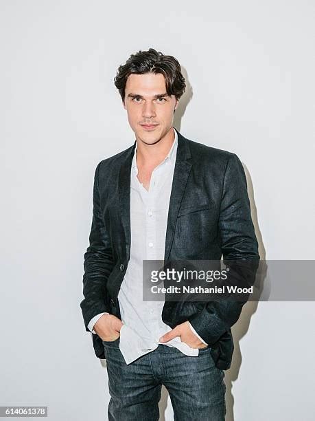 Finn Wittrock Gq Com June 29 2016 Photos And Premium High Res Pictures