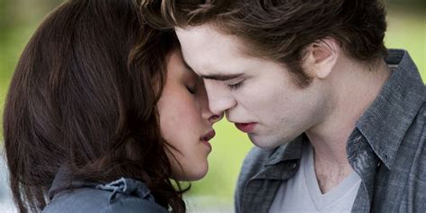 Twilight Saga: 10 Scenes That Make Fans Cringe