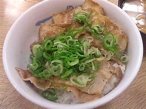 松屋「ネギ塩豚カルビ丼」を食す お気楽グルメブログ かっぱのひとりごとぅ