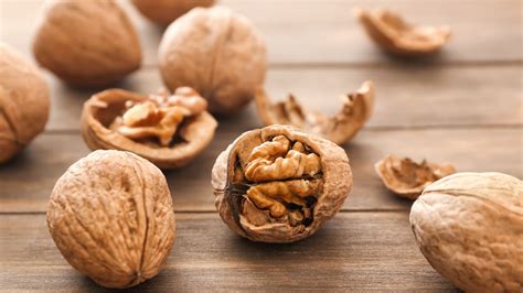 Walnut Milk Health Benefits And How To Make It At Home Healthshots