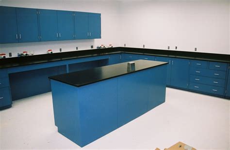 Laboratory Countertops - Laboratory Design and Equipment