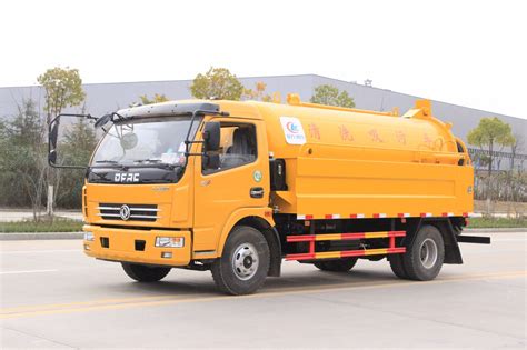 Dongfeng Pipeline Jetting And Cleaning Sewage Dredging Special Truck