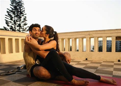 Ok Jaanu Box Office Collection Day How Shraddha Kapoor Aditya Roy