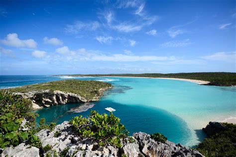 The 8 Best Islands to Visit in the Bahamas