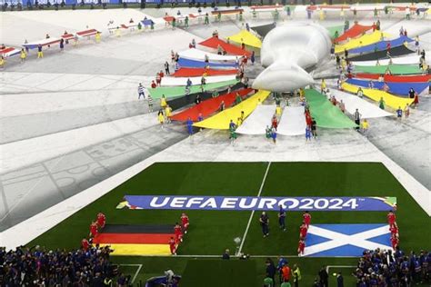 Tifo géant hommage à Beckenbauer les images marquantes de la