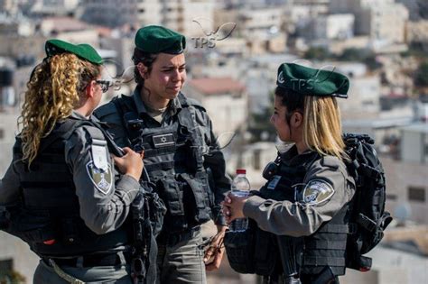 » Border Police Women On The Frontlines