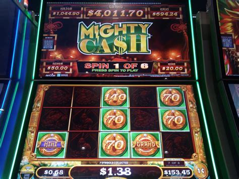 Mighty Cash Slot Machine By