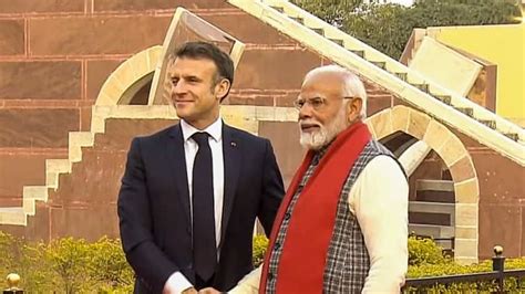 Pm Modi And French President Emmanuel Macron Conduct Roadshow In