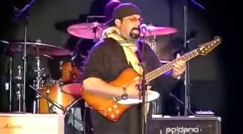 Steven Seagal With An “Epic” Blues Guitar Solo – Rock Pasta