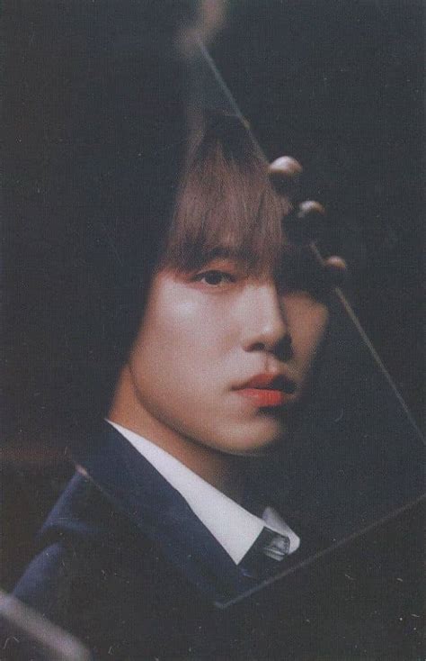 駿河屋 Ab6ix パク・ウジン Woojin Cd「the Future Is Ours ： Lost」 Dark Ver