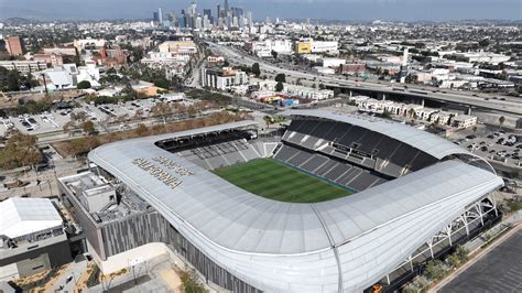 Is the MLS Cup in Los Angeles really a no-parking zone?