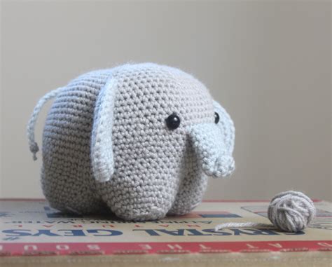 Elephant Amigurumi - Free Crochet Pattern - StringyDingDing