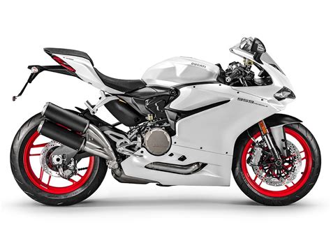 DUCATI 959 PANIGALE - A MASSIVE V-TWIN - RISER | Biker Journal