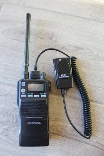 Icom Ic M A Handheld Vhf Marine Transceiver Untested Eur