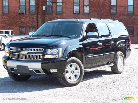 Chevrolet Suburban Z71 Photo Gallery #1/8