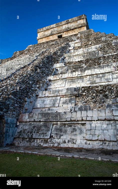 El Castillo The Large Pyramid At The Ruined Mayan City Of Chichen Itza