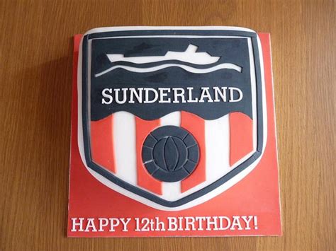 Sunderland AFC Badge - Decorated Cake by Sharon Todd - CakesDecor