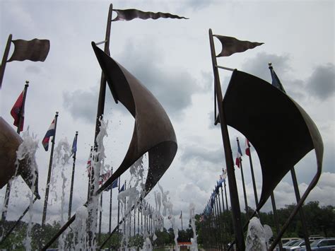 Jamestown Settlements Quadricentennial Plaza Features A Bronze