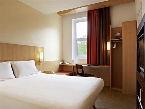 Best Price on Ibis London Greenwich Hotel in London + Reviews