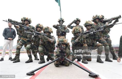 Indian Para Commandos Photos and Premium High Res Pictures - Getty Images