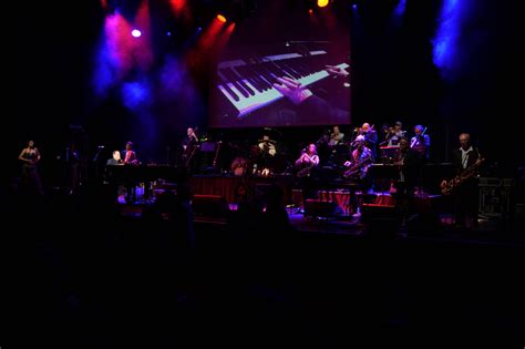 In Pictures Jools Holland At The Harrogate Convention Centre