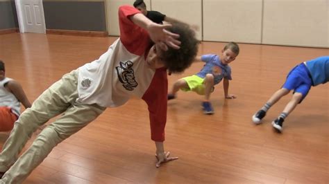 Kids & Youth BREAK DANCE - Demo Video at DF Dance Studio - YouTube