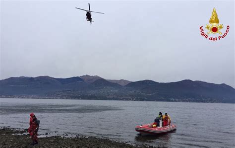 Laveno Mombello Rinvenuto Sulla Spiaggia Il Cadavere Della Signora