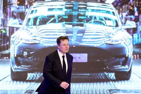 Tesla Invited by Maharashtra After Elon Musk Hints Entry Into India ...